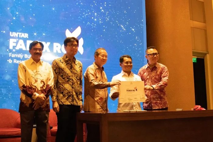 Bahas Pentingnya Kewirausahaan...