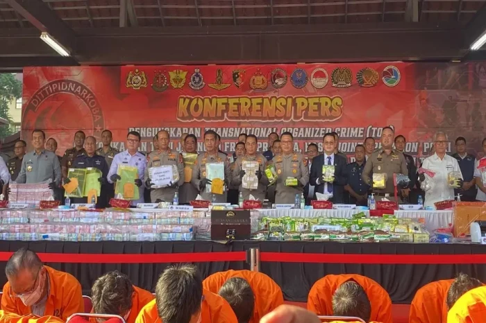 Bongkar Sindikat Narkotika...