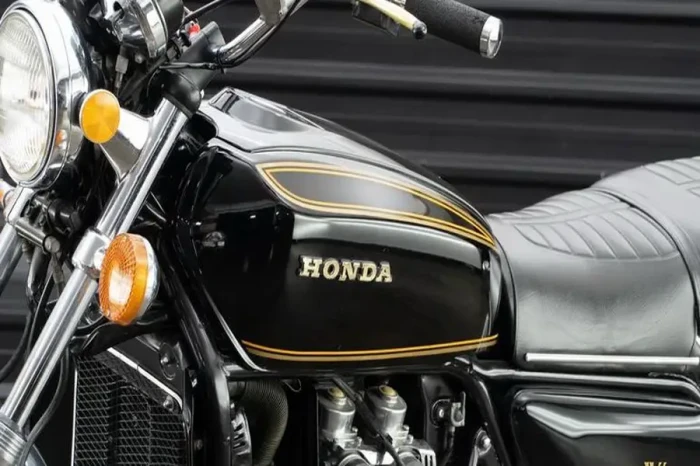 5 Sepeda Motor Paling...