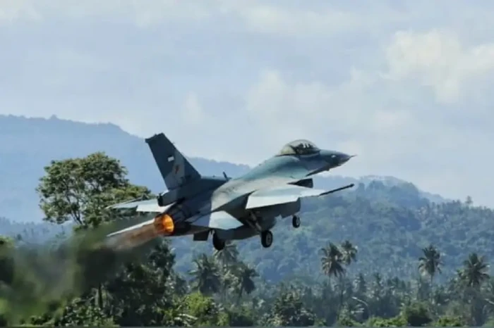 Sengit! F-16 TNI AU...