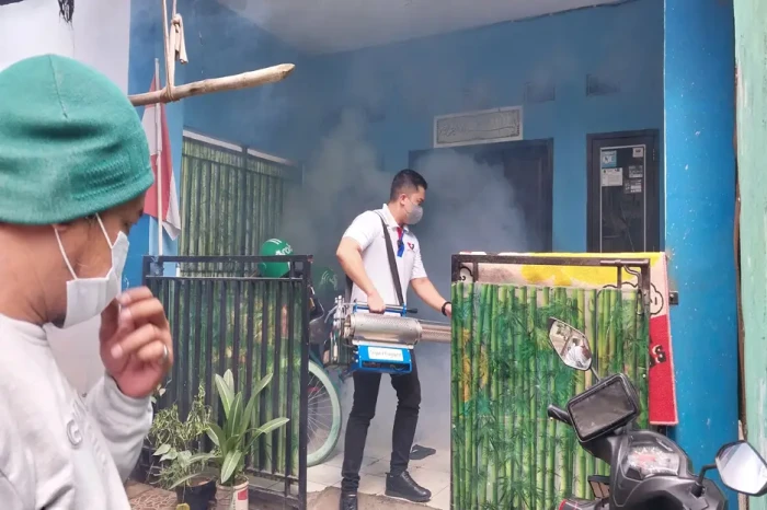 Cegah DBD, Bacaleg Perindo...