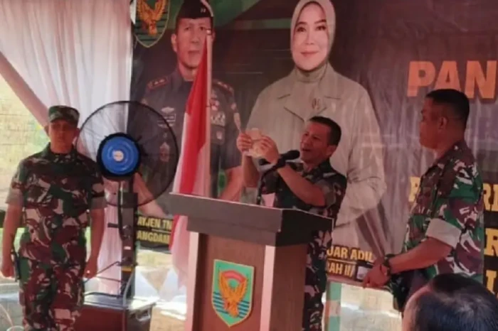 Sidak Isi Dompet Babinsa,...