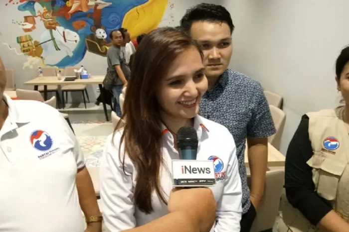 Partai Perindo Gelar...