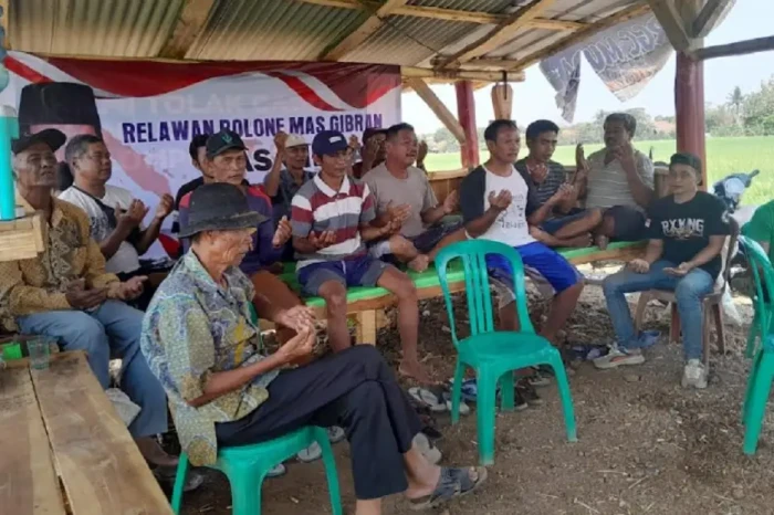 Warga Indramayu di 9...