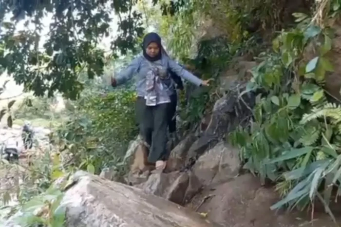 Miris! Emak-emak di...