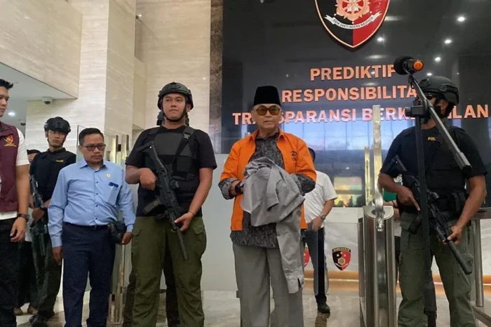 Bareskrim Serahkan Panji...