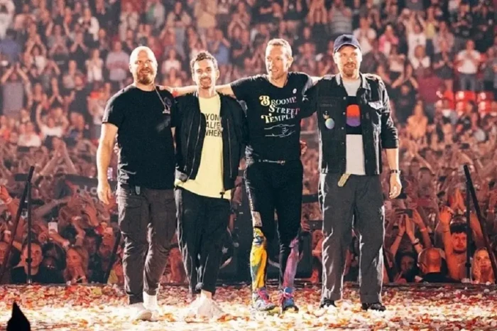 Apakah Tiket Coldplay...