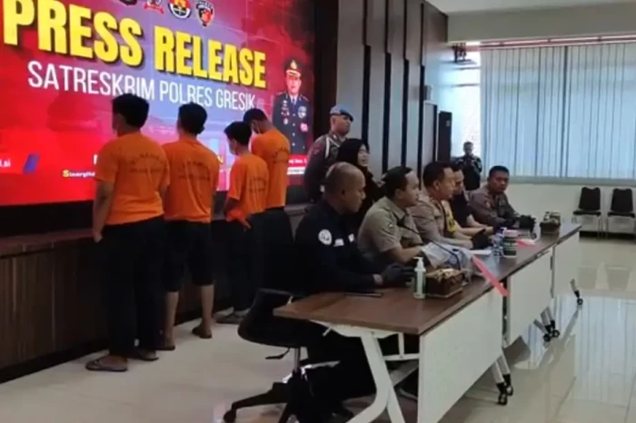 Buntut Kerusuhan Suporter...