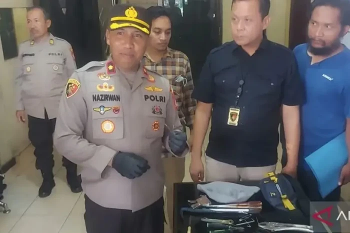 Profil Kompol Nazirwan,...