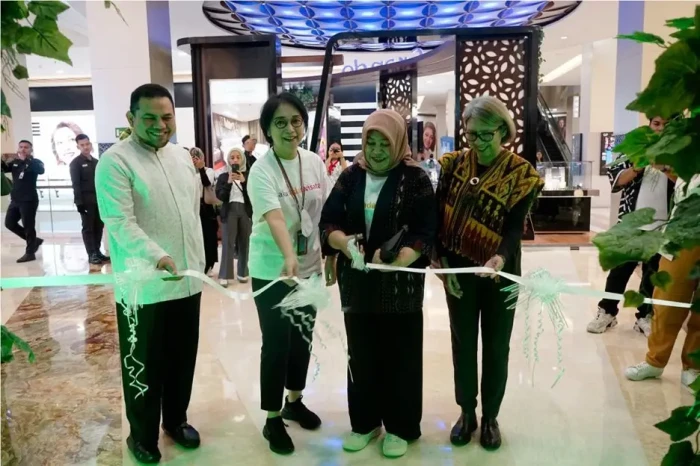 Kemenparekraf Gelar...