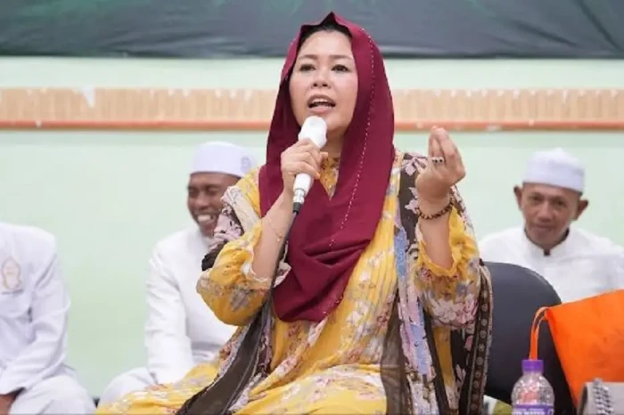 Di Probolinggo, Yenny...