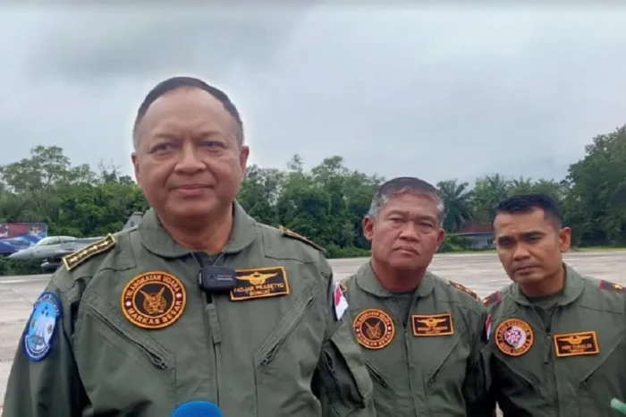 Latihan Tempur TNI AU...