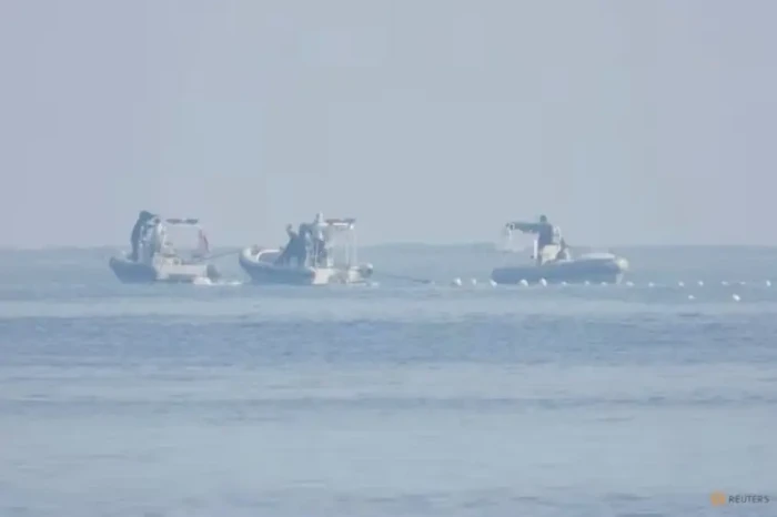 Militer China Menguntit...