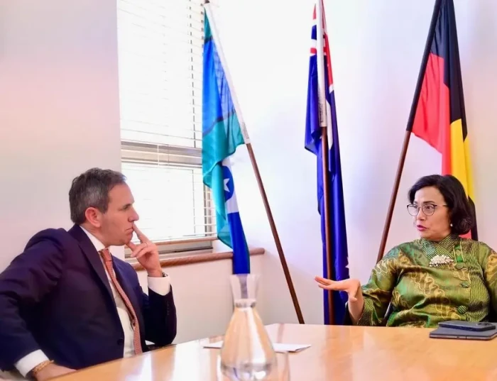 Sri Mulyani dan Menkeu...
