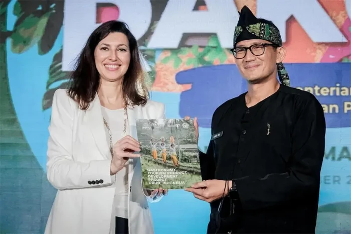 Dimulai di Ubud Bali,...