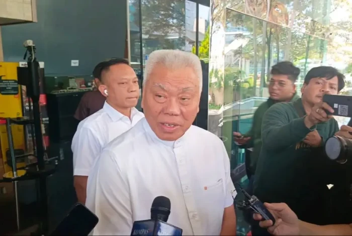 Bersaksi di Sidang Etik...