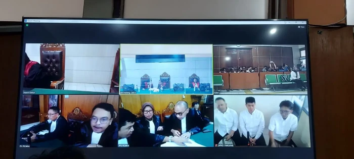 Wahyu Kenzo Dituntut...