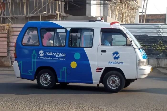 Cara Naik Angkot Mikrotrans,...