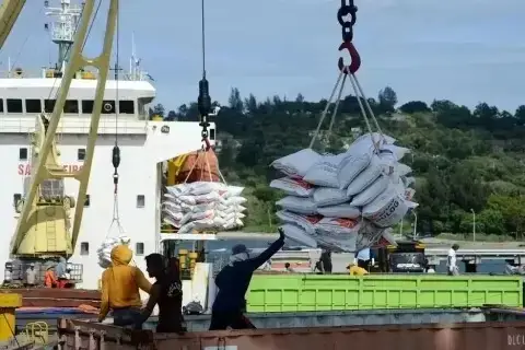 Harga Beras Ugal-ugalan,...