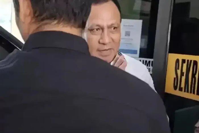 Firli Bahuri Belum Ditahan,...