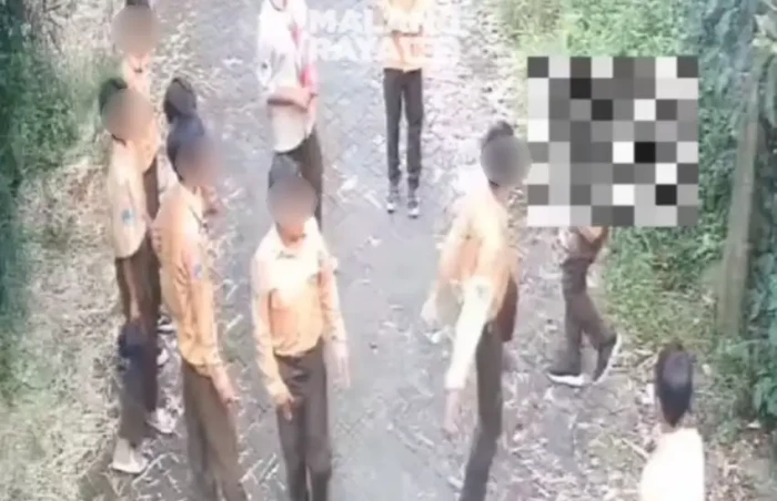 Viral Perundungan dan...