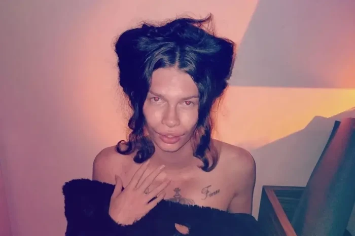 Wanita Ini Habiskan...