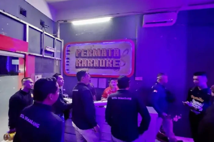Langgar Jam Operasional,...