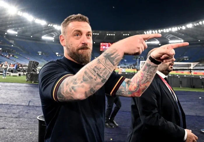 Debut Manis Daniele...