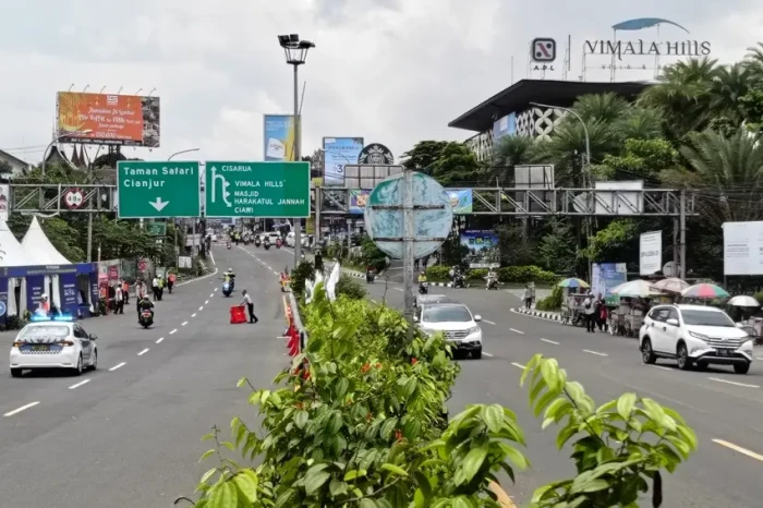 Lalu Lintas Siang Ini...