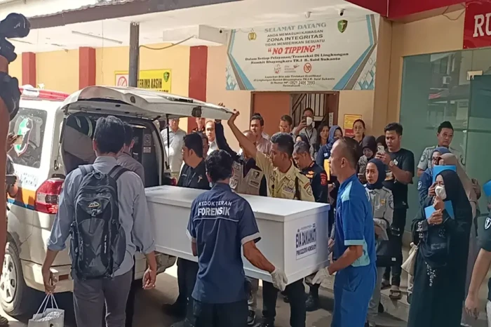 Kapusdokkes Polri: Tim...