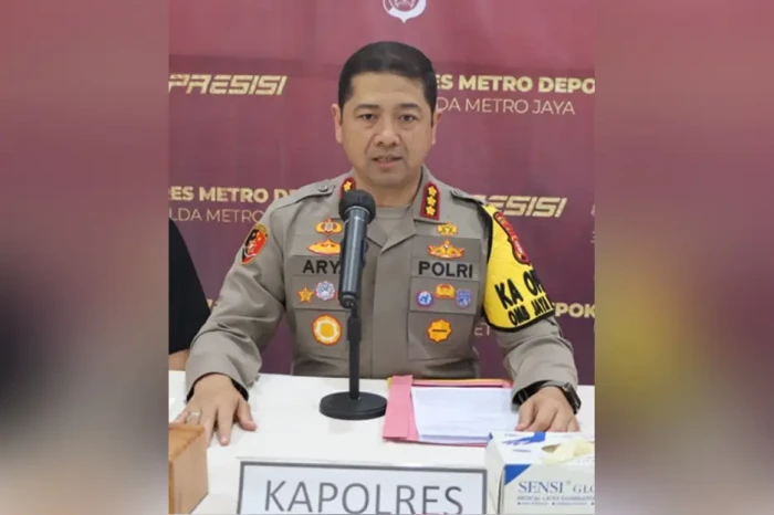 Profil Kombes Arya Perdana,...