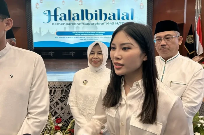 Angela Tanoesoedibjo...