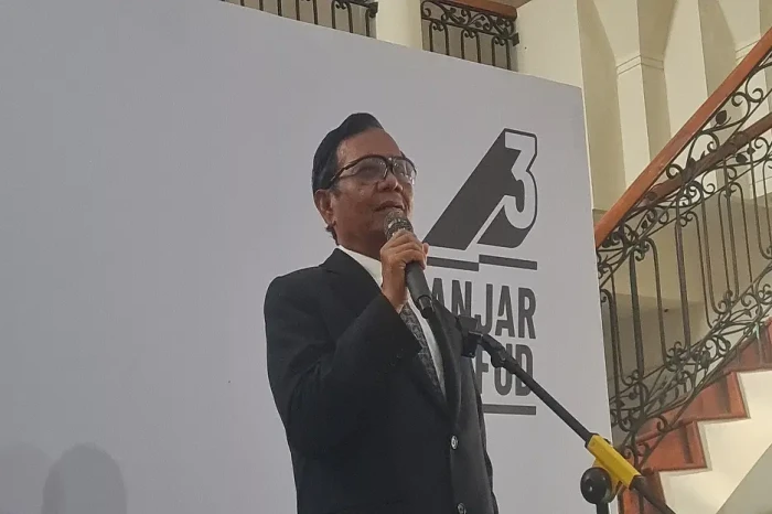 Mahfud MD Terima Putusan...