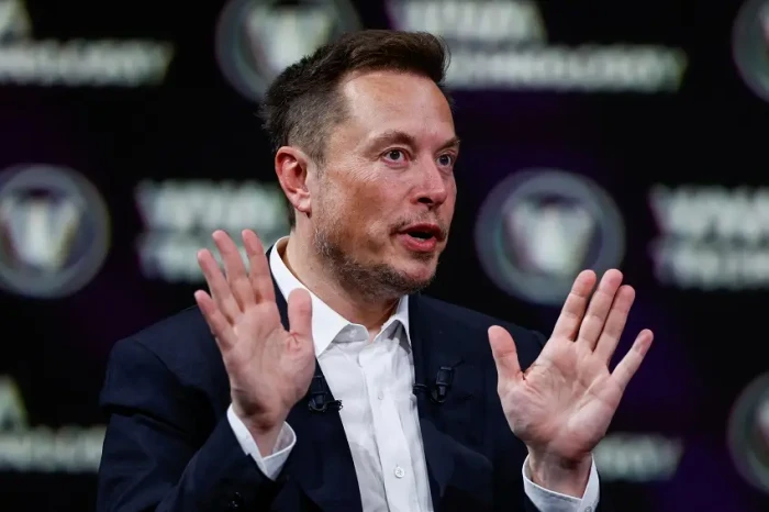 Elon Musk Bagikan Video...