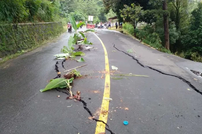 Jalan Raya Rangkasbitung...