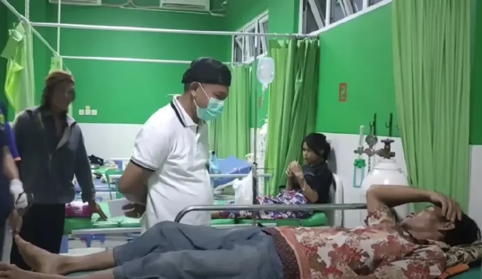 Konsumsi Jamur Liar,...