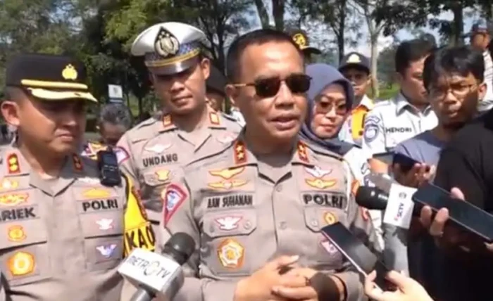 TKP Kecelakaan Bus di...