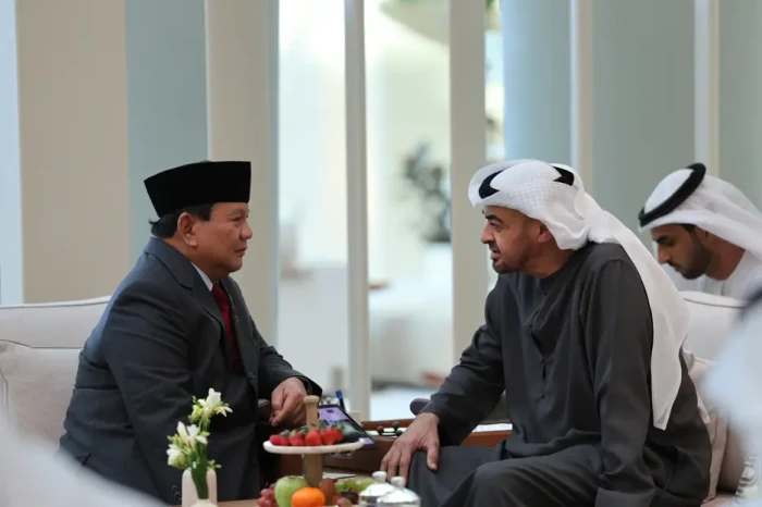 Prabowo Dianugerahi...