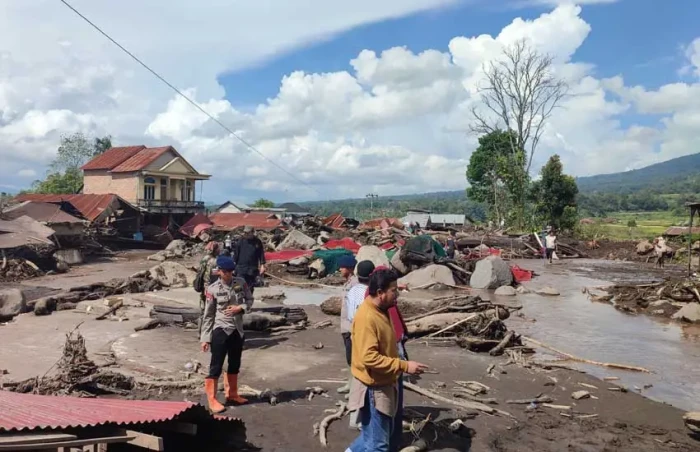 Pencarian 7 Korban Hilang...