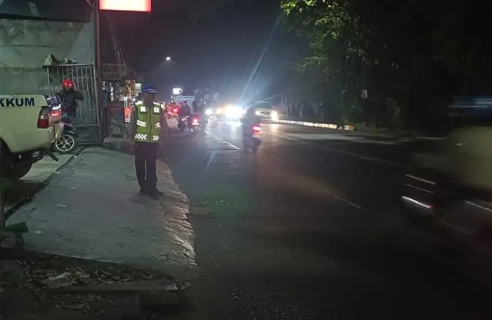 Jatuh dari Angkot di...