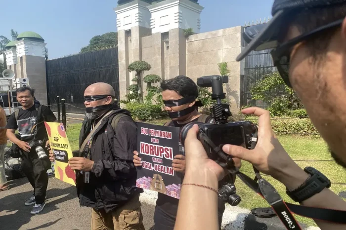 RUU Penyiaran, Massa...