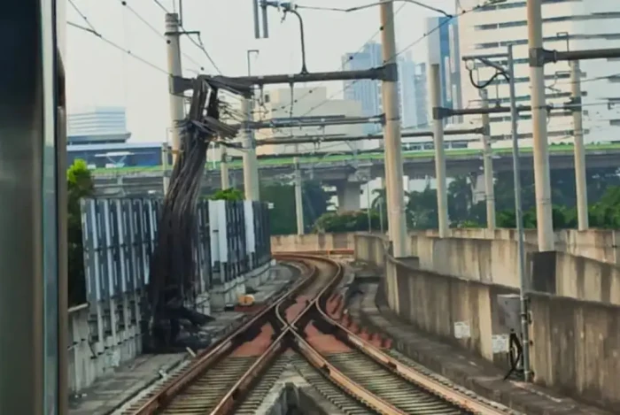 Crane Proyek Kejagung...