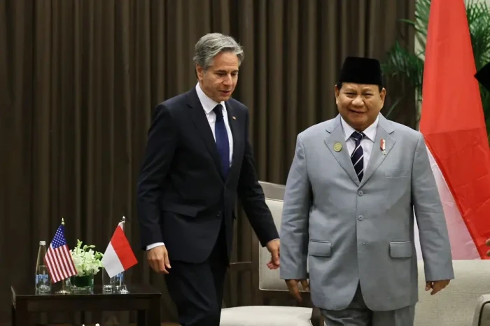 Prabowo Bertemu Menlu...