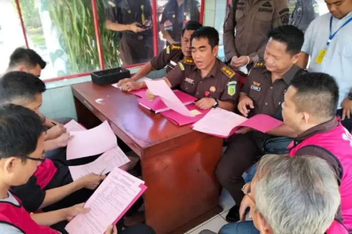 5 Tersangka Kredit Fiktif...