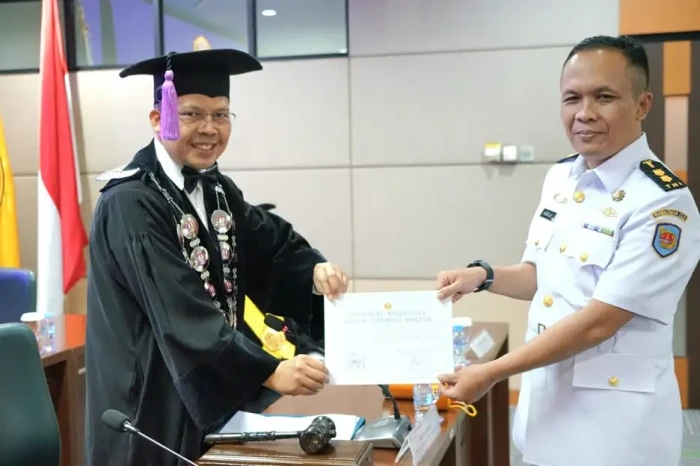 Perwira TNI AL Raih...