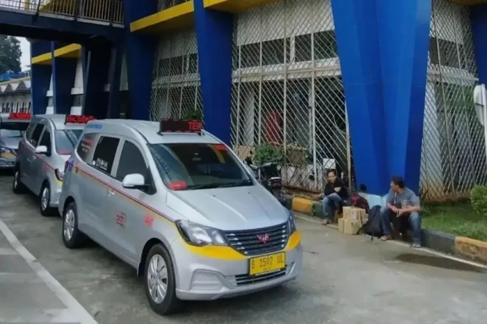 Angkot Bobrok di Depok...