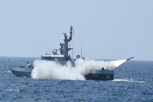 TNI AL Terhebat Keempat...