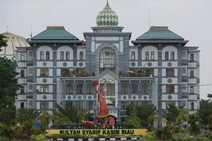 Polda Riau Tetapkan...