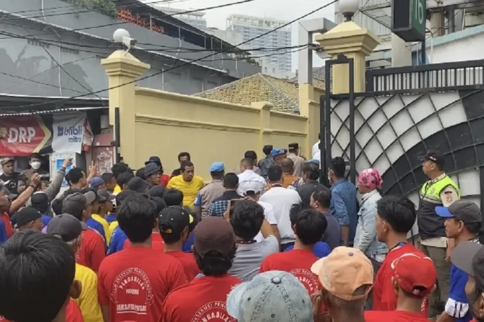 Kalah Sengketa, Rumah...