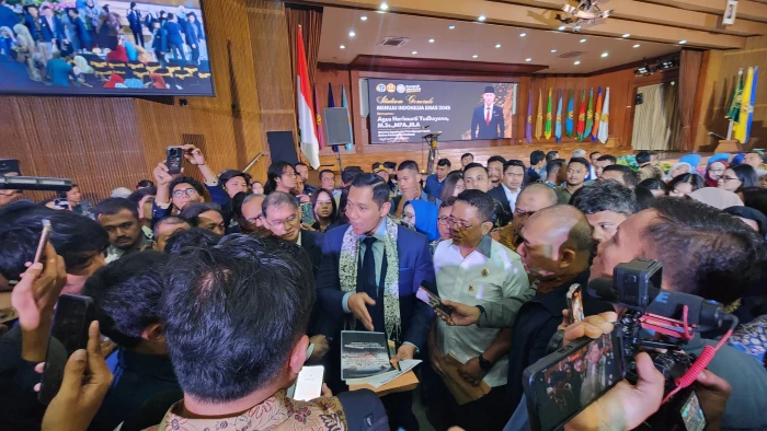 Operasi Gebuk Mafia...